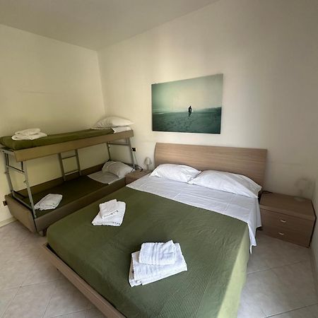 Beach House Holiday Apartments Rimini Exteriér fotografie