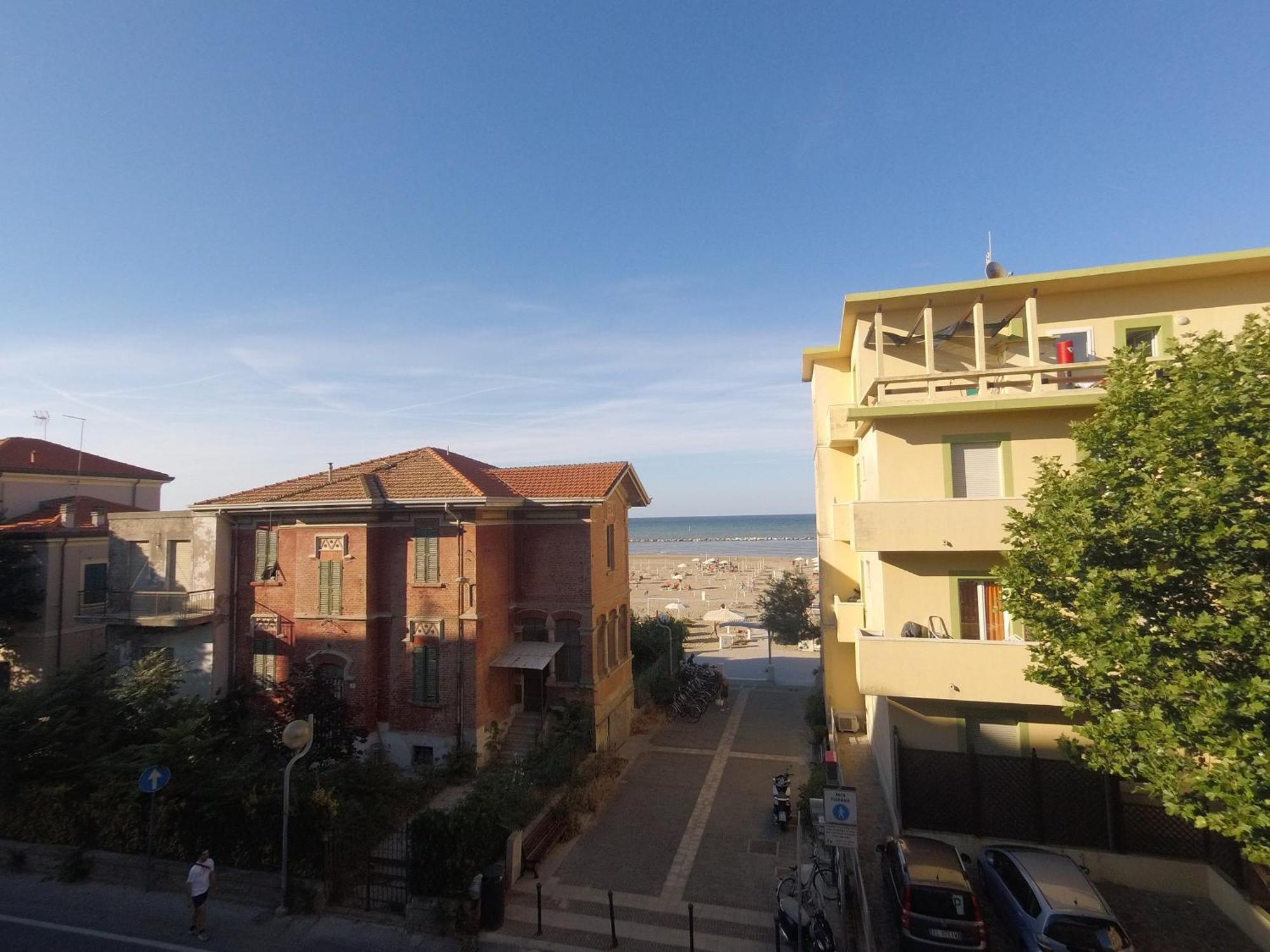 Beach House Holiday Apartments Rimini Exteriér fotografie