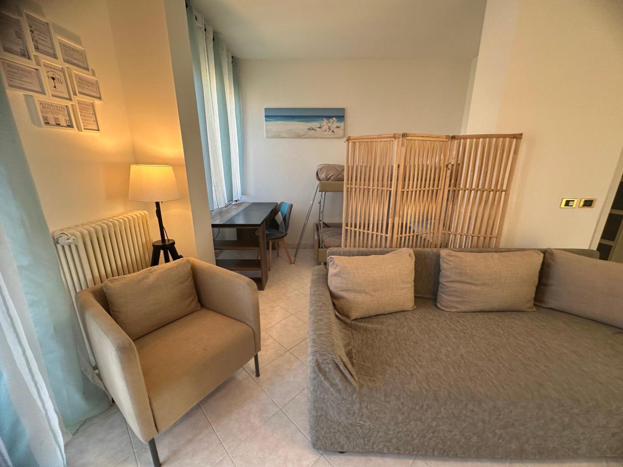 Beach House Holiday Apartments Rimini Exteriér fotografie