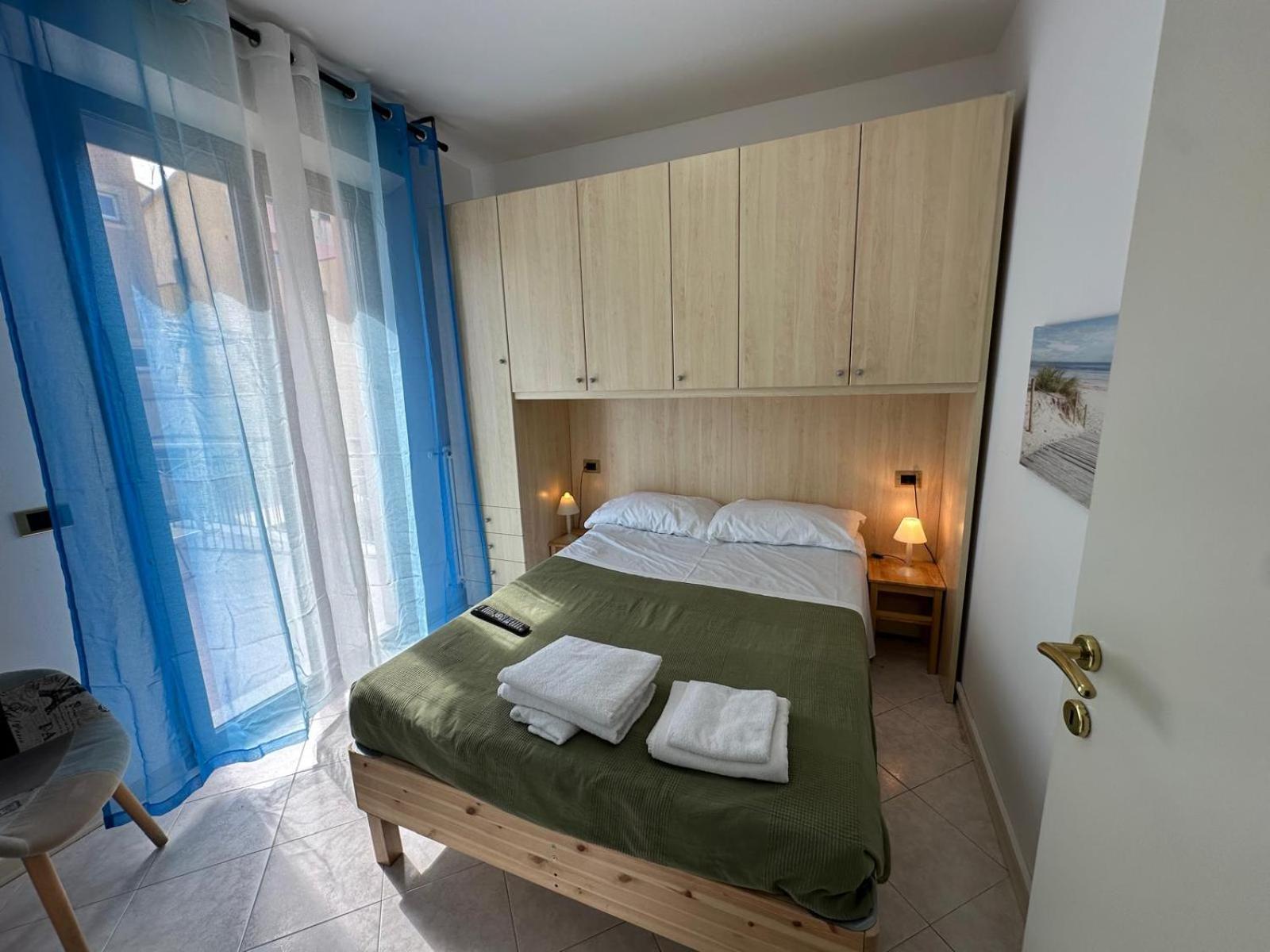 Beach House Holiday Apartments Rimini Exteriér fotografie