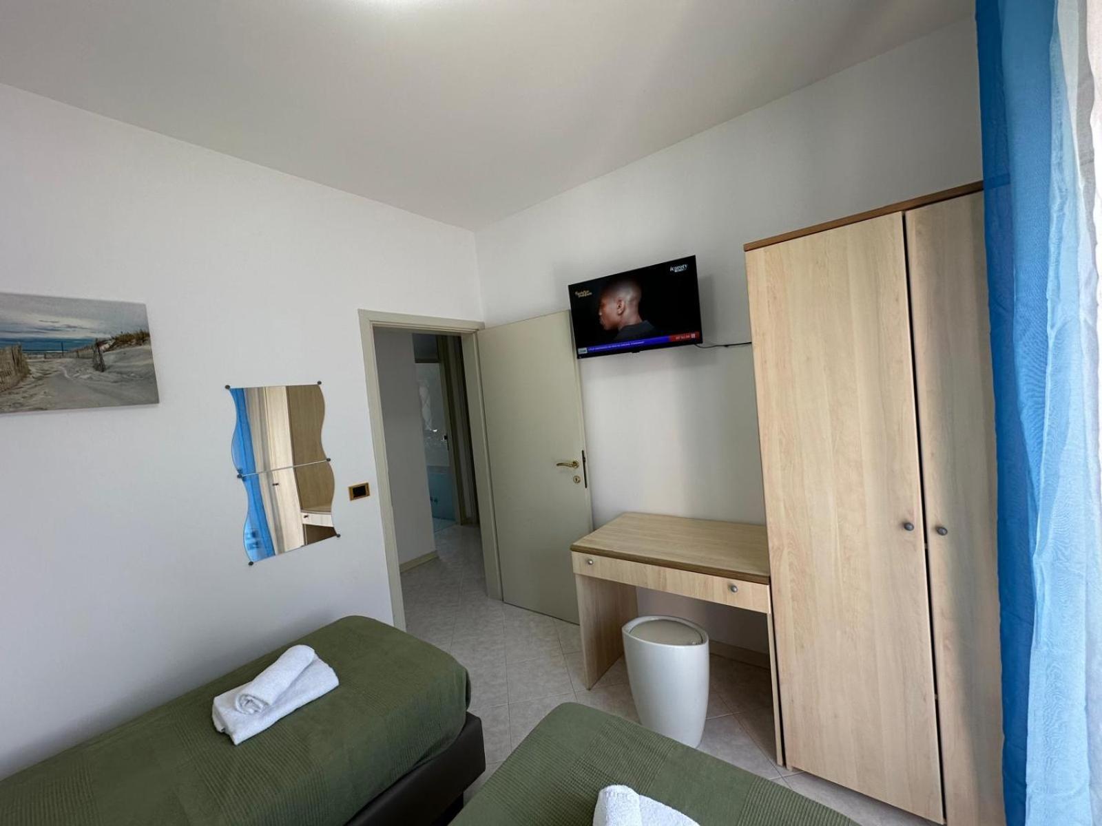 Beach House Holiday Apartments Rimini Exteriér fotografie